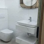 Tek Kompleksi Fishta Apartment Velipoje