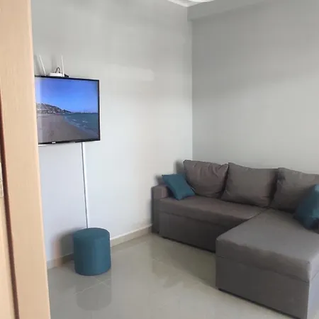 Apartment Tek Kompleksi Fishta Velipoje